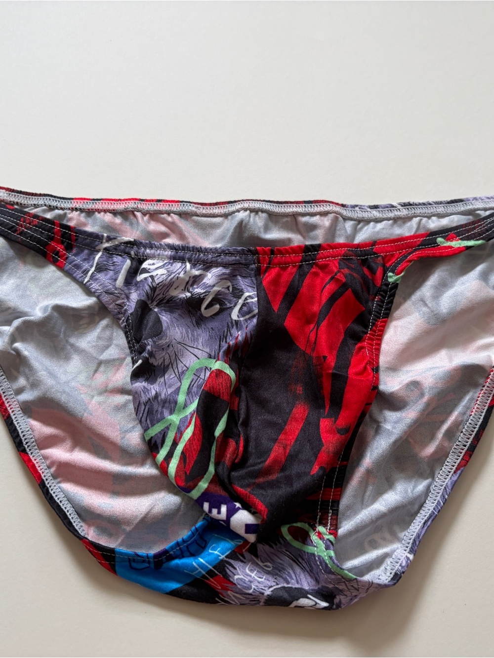 Men's Red & Black Graphic Bikini Briefs - Sleek Stretch Fit